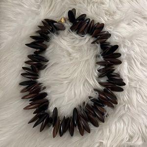 Wood look necklace